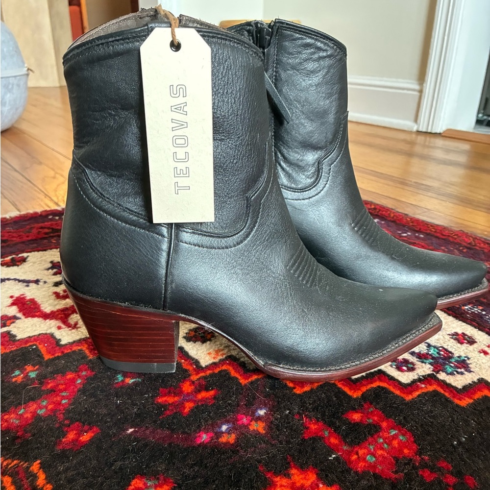 NWT Tecovas Daisy Ankle Boots Black 9 1/2